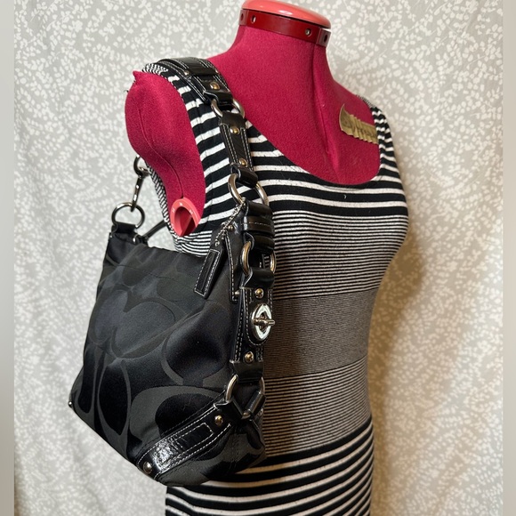 Coach Carly Purse Handbag Signature Logo 13009 Shoulder & Dustbag - Picture 10 of 10